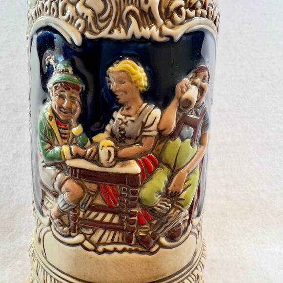 Budweiser Beer Stein Ceramarte 1976 CS4 Tavern Scene Made in Brazil Vintage - Picture 2 of 8